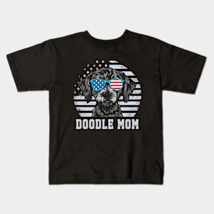 Doodle Mom endoodle Dog American Flag 4Th Of July Kids T-Shirt